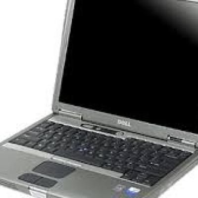 מסך למחשב נייד דל D600
